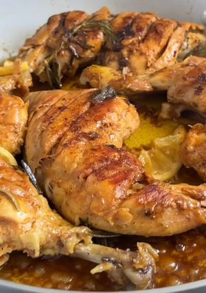 Foto de Coxas de Frango com Limão e Alecrim
