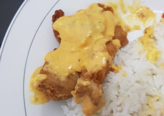 Resep Ayam Goreng Telur Asin oleh Syafira Rembulan Sari  Cookpad