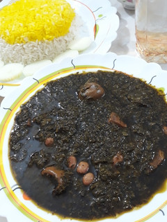 عکسی از دستور قرمه سبزی رب اناری