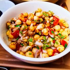 A picture of Chana chaat.