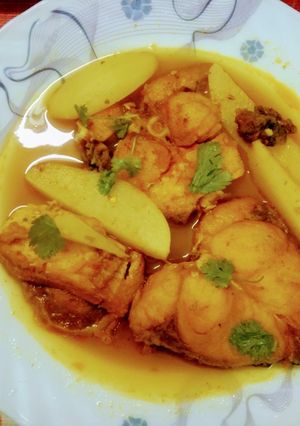 A picture of Rohu Fish Curry.
