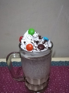 A picture of Cookies and cream milk Shake.