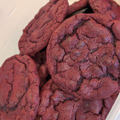A picture of Red Velvet Chocolate Chip Cookies.