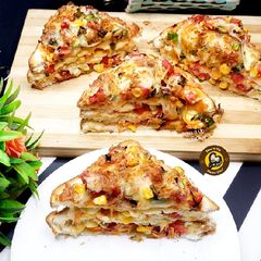 A picture of Triple Layer Pizza Sandwich In Airfryer.