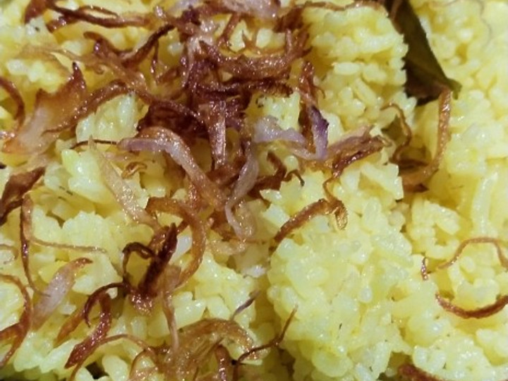 Ternyata begini lho! Bagaimana cara membuat Nasi kuning sederhana penuh cinta🥰🥰 dijamin lezat