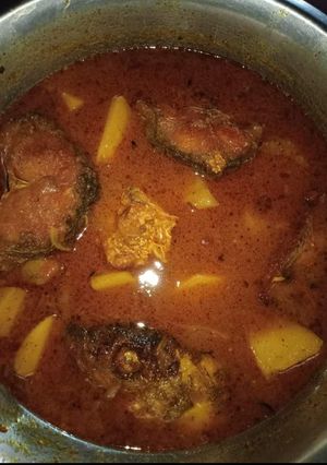 আলু দিয়ে রুই মাছের ঝোল (alu diye rui macher jhol recipe in Bengali) রেসিপির প্রধান ছবি