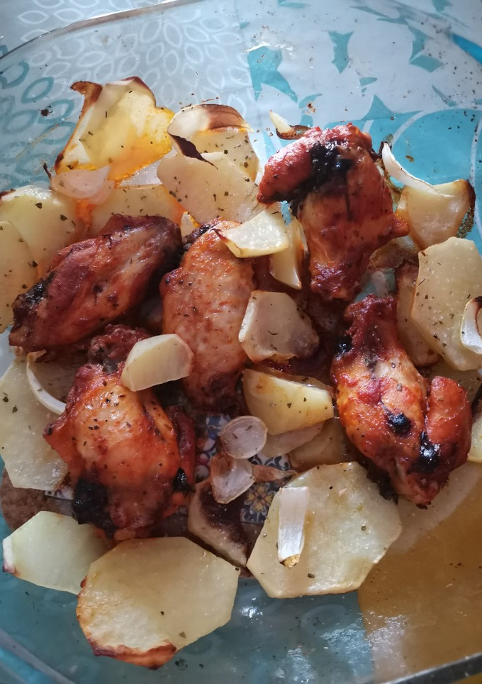Una foto de Alitas de pollo adobadas al horno