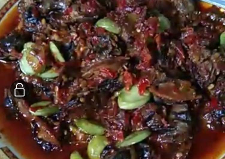 Sambal kerang pete ati