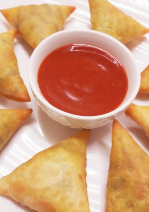 A picture of Chinese Samosa.