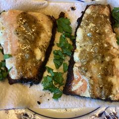 A picture of California Farm Salmon Vinaigrette.