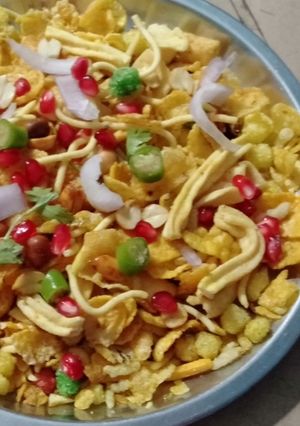 मूंगफली की चटपटी भेल (moongfali ki chatpati bhel recipe in Hindi) रेसिपी मुख्य फोटो