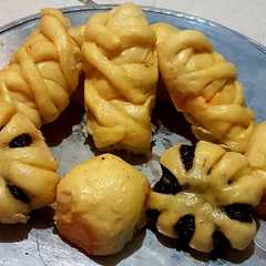 A picture of Roti lembut Petra mommy.