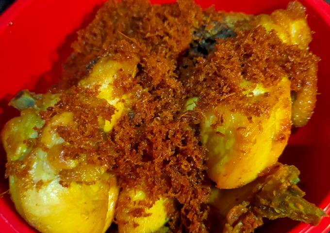 Ayam Goreng serundeng