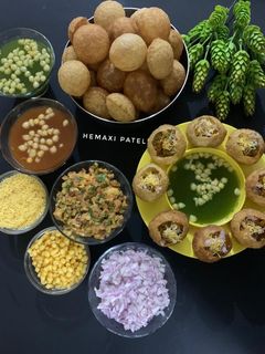 પાણીપૂરી (Panipuri Recipe In Gujarati) રેસીપી મુખ્ય ફોટો