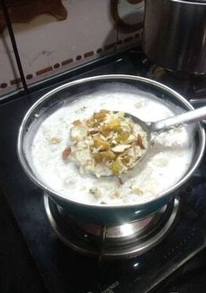 मखाने की खीर (Makhane ki kheer recipe in hindi) रेसिपी मुख्य फोटो