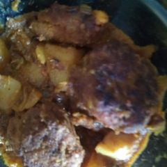 A picture of Fritters curry (borar jhal).