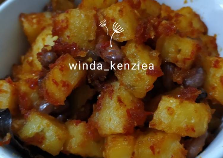 Langkah Mudah untuk mengolah Balado kentang plus kacang merah, Enak Banget