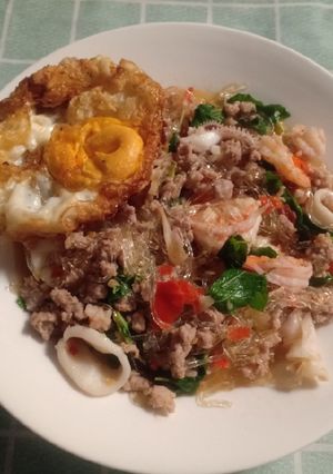 รูปของ กะเพราเส้นแก้วรวมมิตร (คีโต)