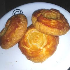 A picture of Bakery style bakarkhani.