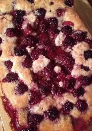 A picture of Blackberry Cobbler.