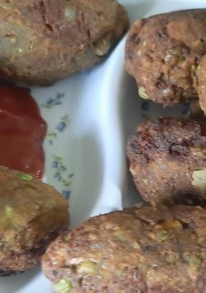 A picture of Green Pea Cutlet.