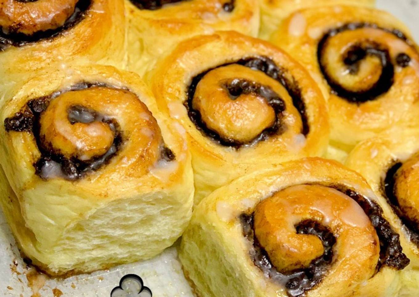 Choco Cinnamon Rolls (Sticky Buns)
