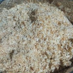 A picture of Bread crumbs.
