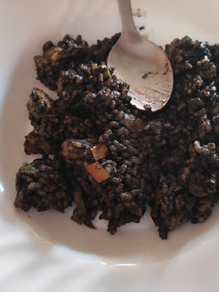 Una foto de Arroz negro