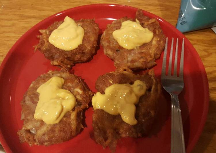 Potato cakes with corned beef and cheese