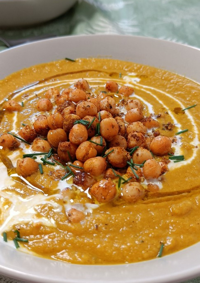 Una foto de 🥣 Sopa dorada - Golden Soup
