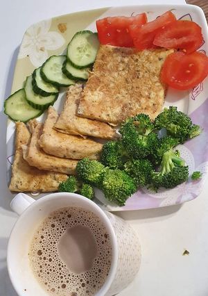 A picture of Egg slice.