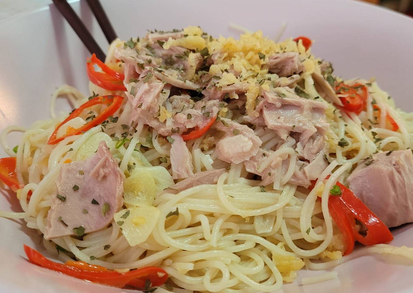 Aglio e olio tuna
