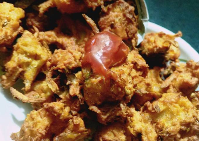 Recipe of Jamie Oliver Crunchy onion pakoras