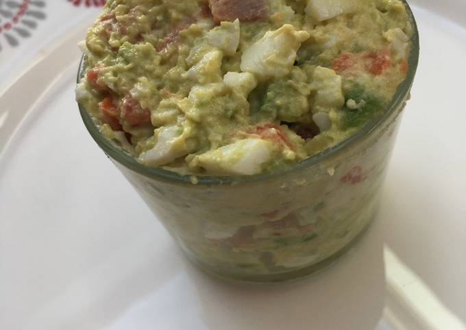 Verrine avocat saumon œuf dur