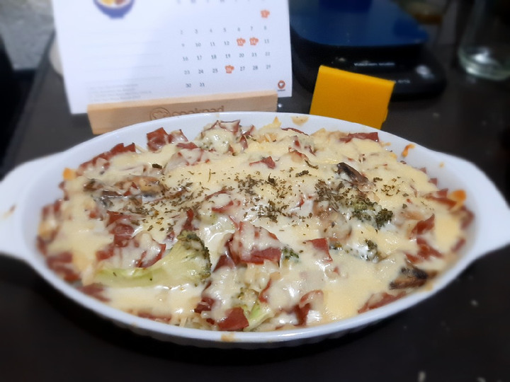 Resep 86. Cheesy baked potatoes with bechamel sauce Anti Gagal