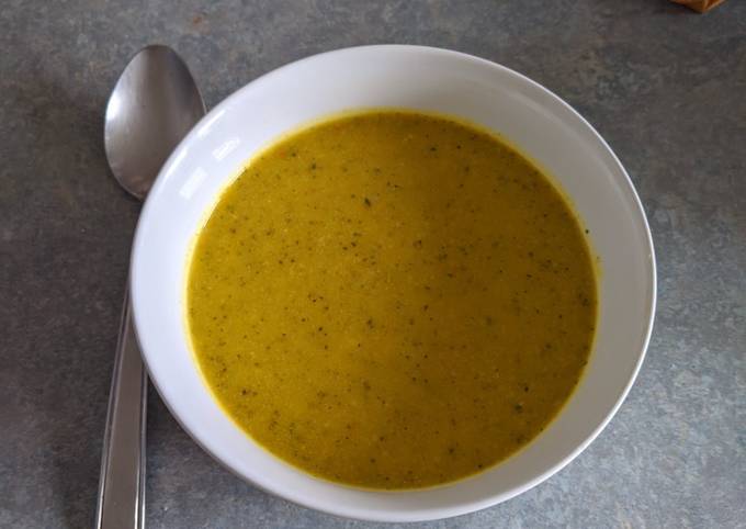 Recipe of Homemade Squash, broccoli and cheddar soup