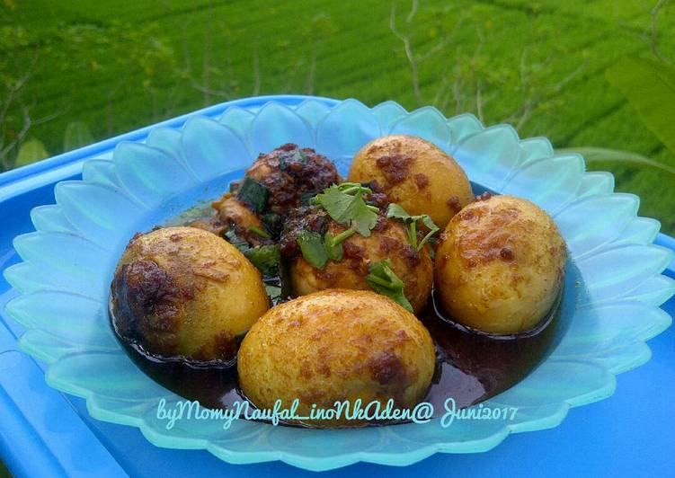 Cara Gampang Membuat Semur Telur Ayam yang Bikin Ngiler