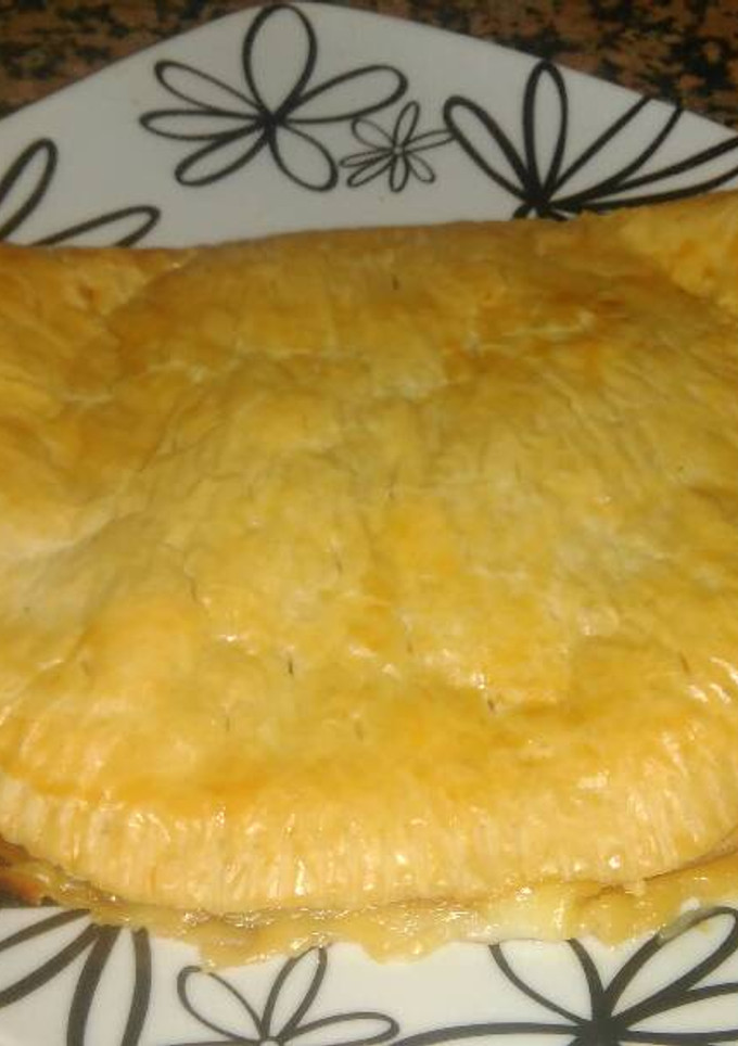 Una foto de Empanada de jamón york & queso en lonchas