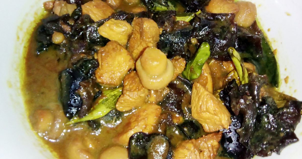Ayam Jamur Masak Kecap (Topping Mie Ayam)