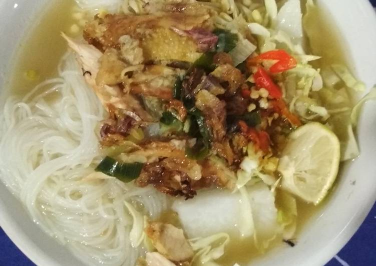 Langkah Mudah untuk Menyiapkan Soto Kuah Kuning + Lontong, Bikin Ngiler