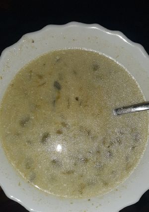 A picture of Grandmas super tasty asparagus soup.