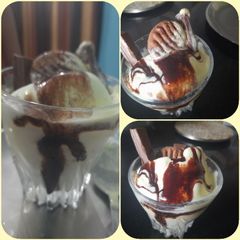 Vanilla shake with ice cream A picture of Vanilla shake with ice cream.