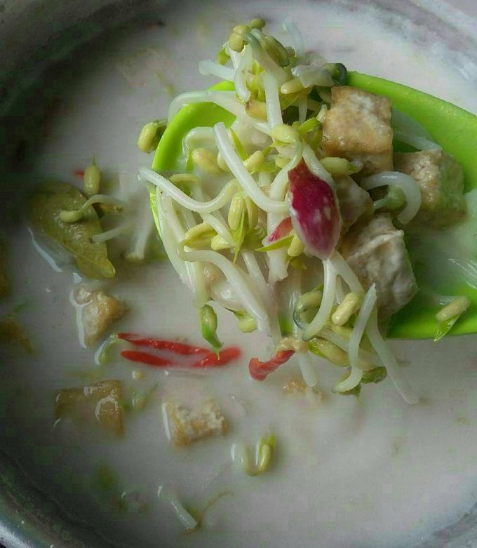 Foto resep Tauge mix tahu masak santan a.k.a lodeh tauge 😊
