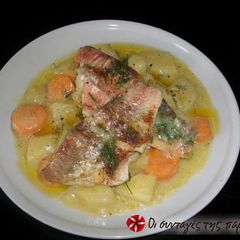A picture of Fish with vegetables.