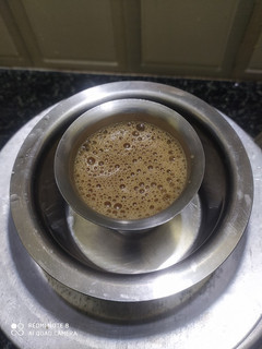 பில்டர் காபி(filter coffee recipe in tamil) செய்முறை முக்கிய புகைப்படம்