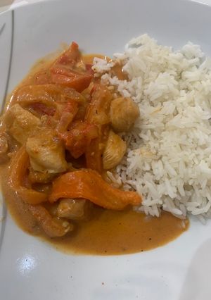Una foto de Goulash de pollo