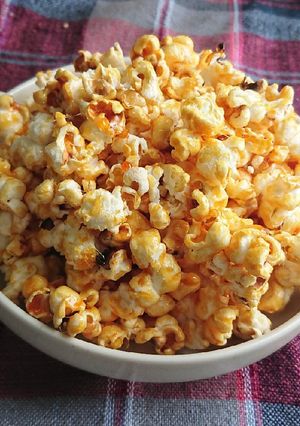 Hình của món Bỏng ngô caramel.