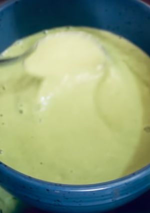 Una foto de Guacamole falso