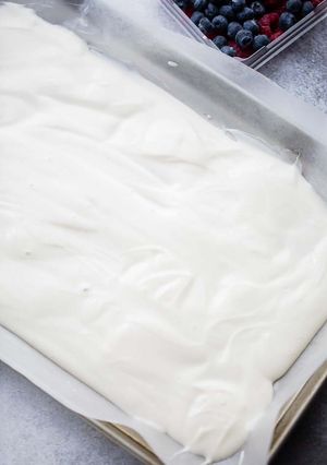A picture of Mini Pig Yogurt Bark.