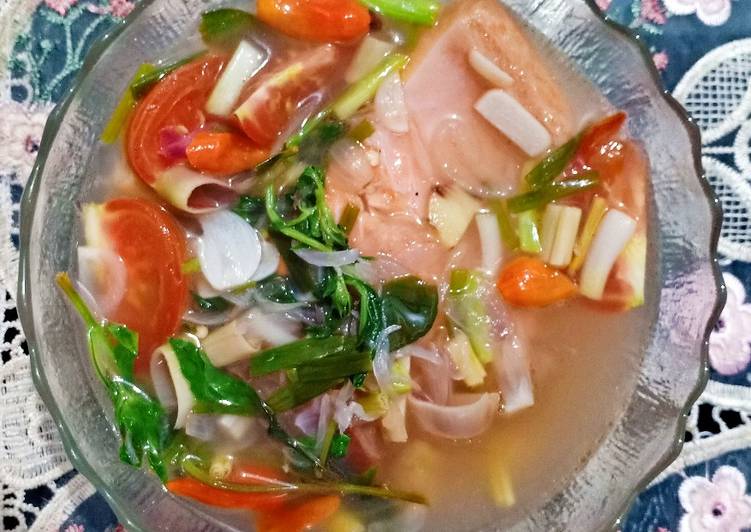 Langkah Mengolah Sup Ikan Salmon Nikmat Resep Us